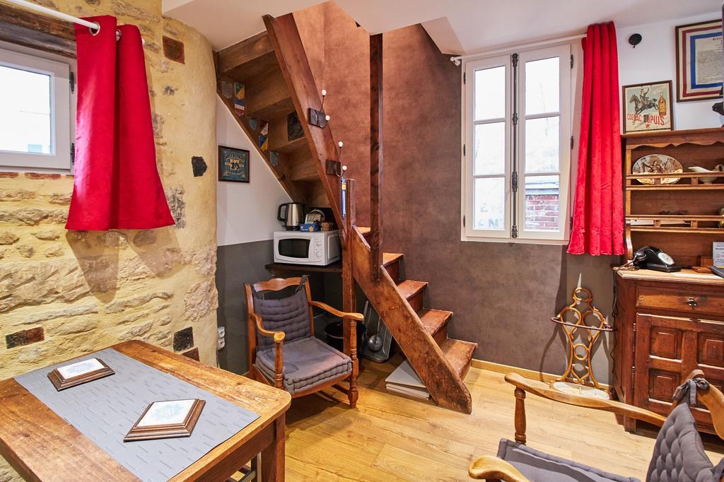 La Plus Petite Maison De France Bayeux Rum bild